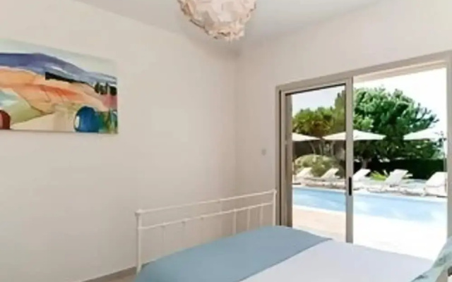 Sunset Villa Retreat in Agios Georgios