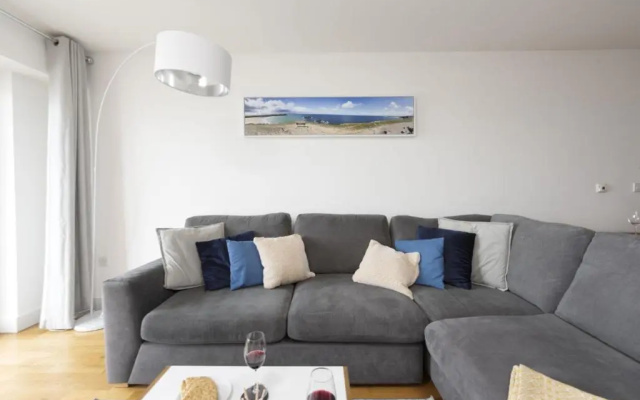 Fistral Lookout, Ocean 1