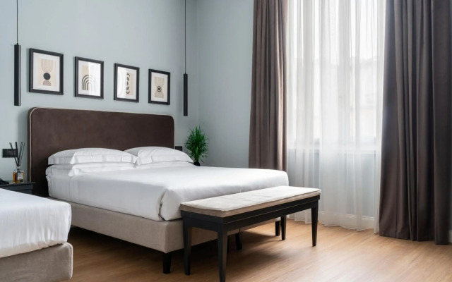 Flom Boutique Hotel