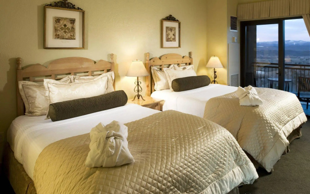 Grand Summit Hotel - Canyons Village, a RockResort