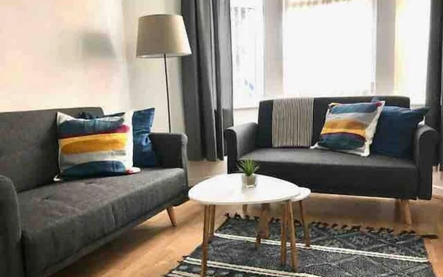 4 bed Townhouse