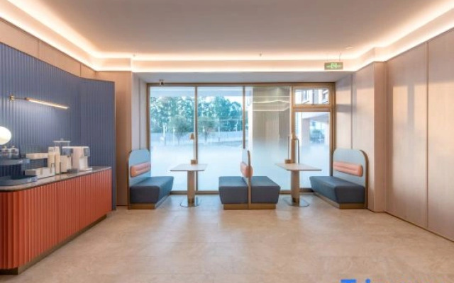 HanTing Hotel (Guangzhou Pazhou Convention and Exhibition Center)