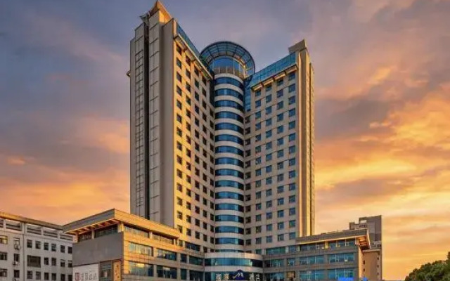 Mandu Hotel