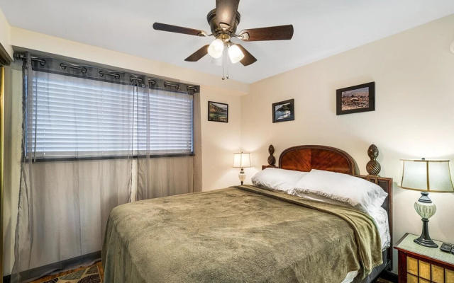 Kona Plaza 112 - 2 Br Condo