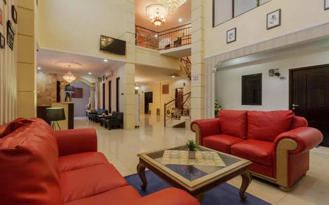 RedDoorz Plus near Pantai Malalayang Manado