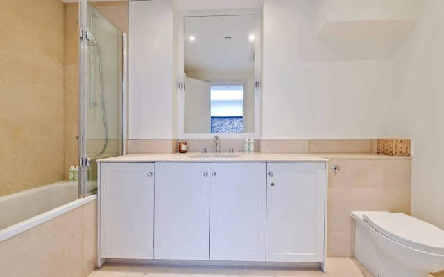 4 Bedroom House, Holland Park