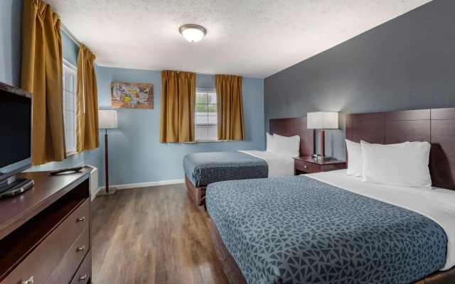 Econo Lodge Inn & Suites Sandusky South