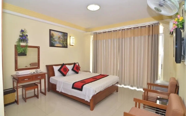 RedDoorz Plus @ Pham Ngu Lao 2