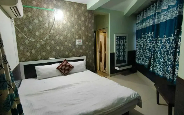 Hotel J B Palace