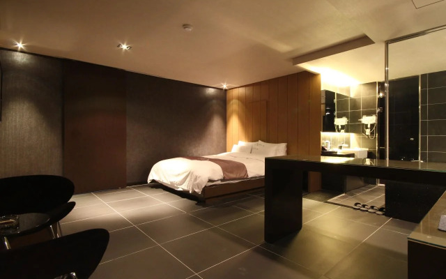 Haeundae Yeoubi Hotel