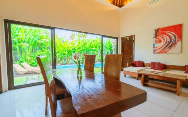 Swiss-Belvillas Umalas