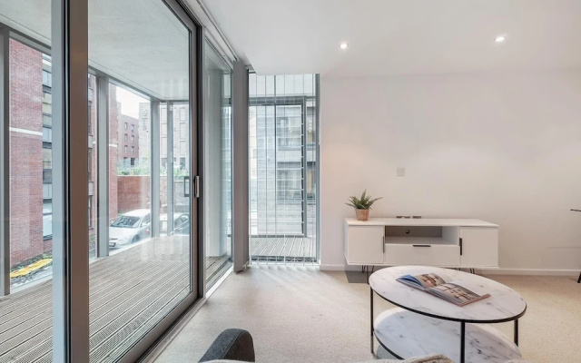 Stylish 2BR Apartment in Heart of Sheffield