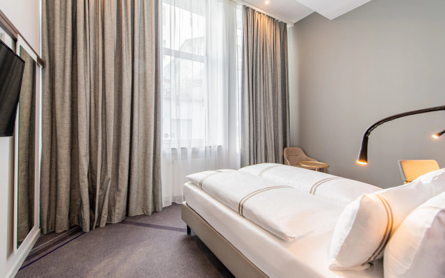 Premier Inn Wuppertal City Centre Hotel