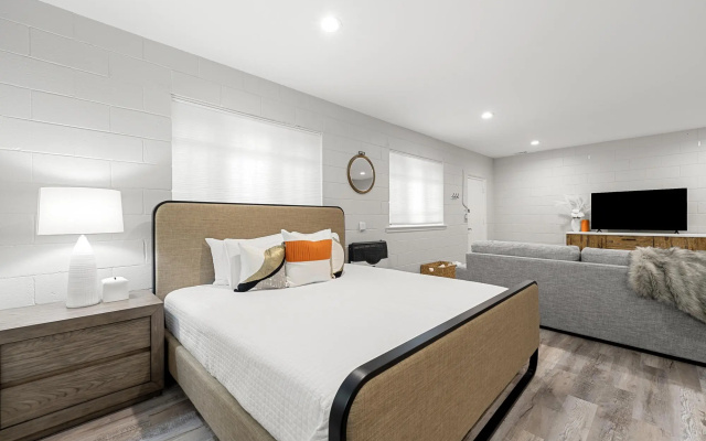 1101 Norwood Unit C