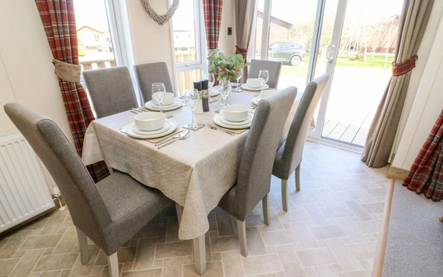 Curlew Lodge
