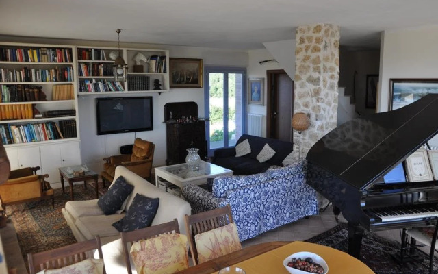 Montecristo Country House