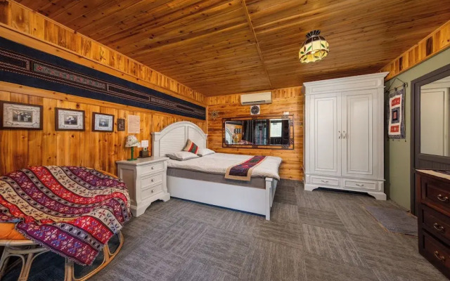 Ta Phin Cottage