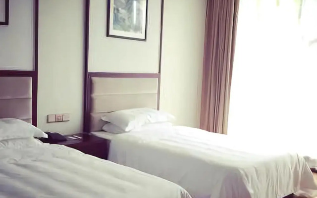Longquan Hotel