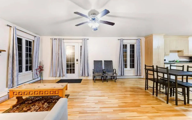 Beautiful 2 Bedroom Chalet