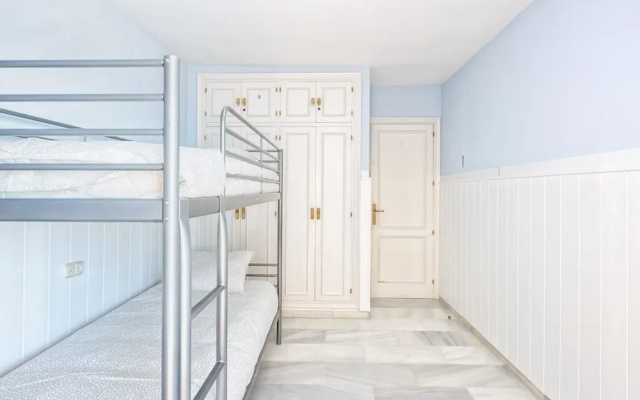 Dona Sofia - Fuengirola Promenade Apartment With Stunning Sea Views, Wifi
