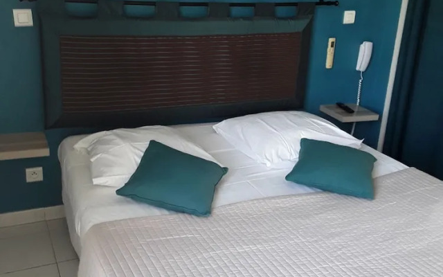 Le Carry Hôtel