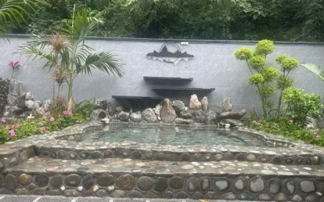 Yiyuan Tianhe Mountain Villa