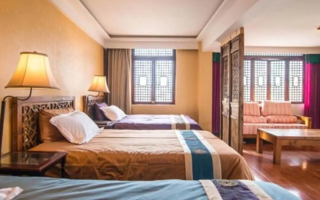 Floral Hotel Limaroonthai shuhe