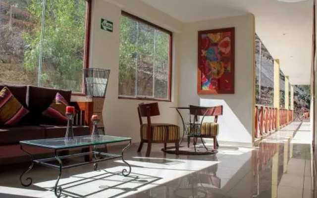 Fundo Hotel Ayarpongo