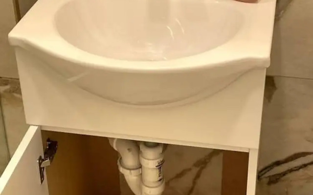 Modern Two Bedroom Condo - Near Boston