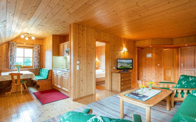 Familien-Appartements Örglwirts Gut
