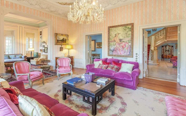 The Romantic Suites & Garden Guest House - Adults Only