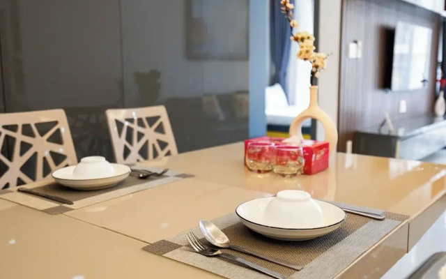 COZY 3-BR Apartment in the center of District 7