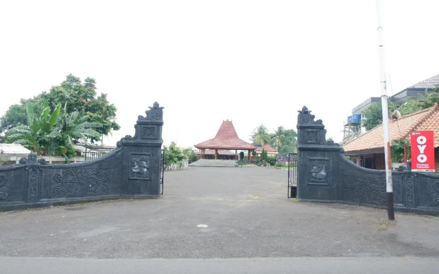 OYO 1567 Pendopo Tumaritis Syariah