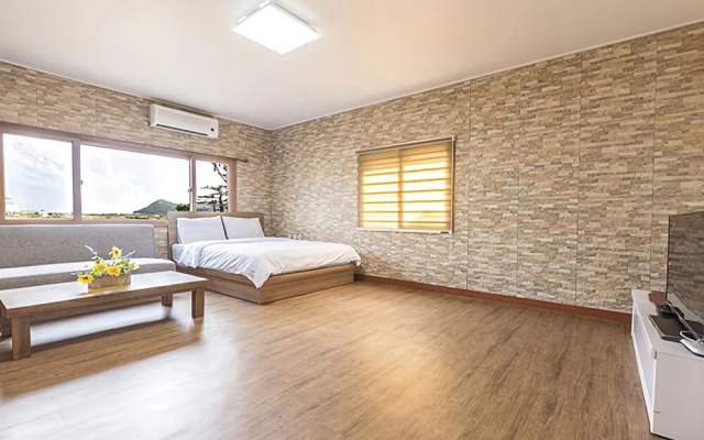 Seogwipo Sanbangsan ae Pension