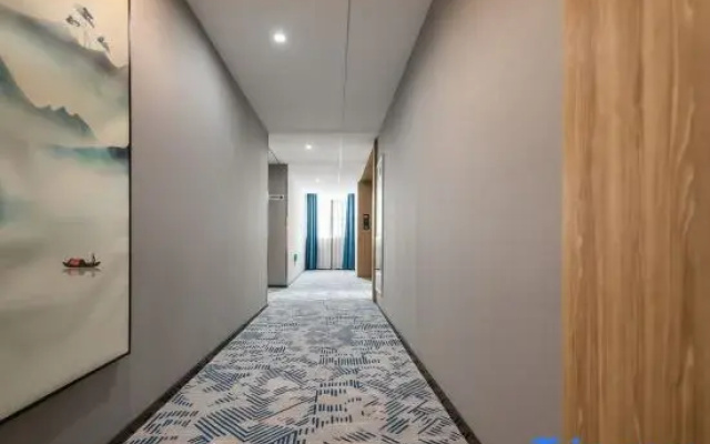 H Hotels
