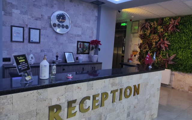 Tone Otel