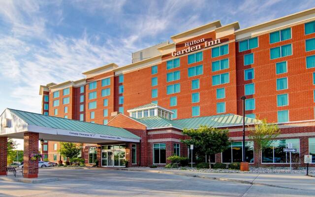 Отель Hilton Garden Inn Ottawa Airport Канада, Оттава - отзывы, цены и фото номеров - забронировать отель Hilton Garden Inn Ottawa Airport онлайн вид на фасад