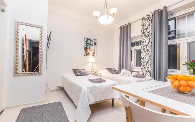 Отель Go Happy Home Apartment Mikonkatu 18 Финляндия, Хельсинки - отзывы, цены и фото номеров - забронировать отель Go Happy Home Apartment Mikonkatu 18 онлайн комната для гостей
