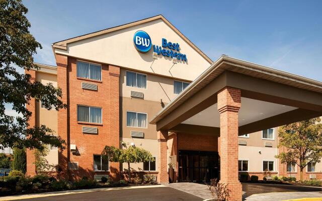 Отель Comfort Suites Hilliard Хиллиард вид на фасад