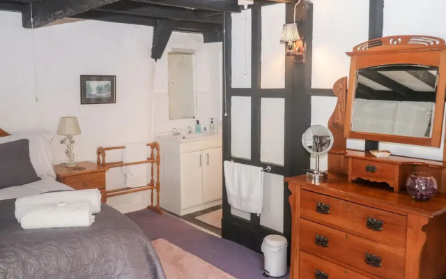 Lilac Cottage