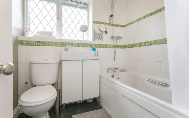 Astley 3 bedroom house