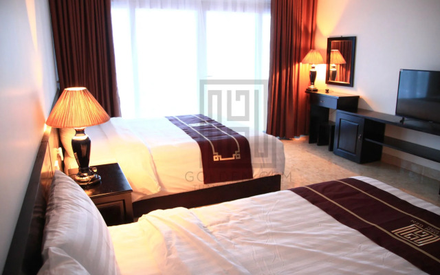 Golden Gem Tuan Chau Hotel