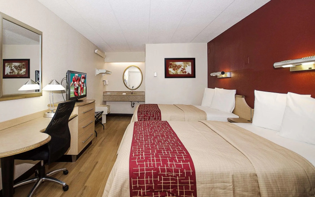 Red Roof Inn Louisville East - Hurstbourne