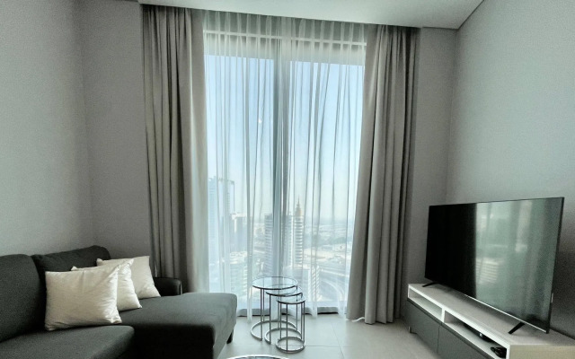 Ultimate Luxury at The Address Jumeirah Beach Residence