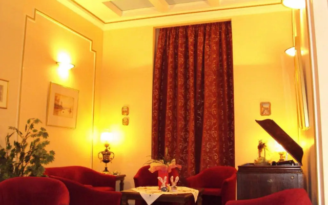 Astoria Hotel Traditional