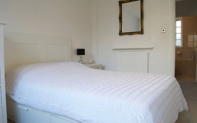 Charming 2 Bedroom Apartment In Fabulous Wandsworth
