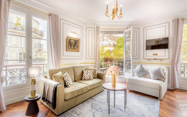 Sunshine 2 bedroom - Luxury at Louvre