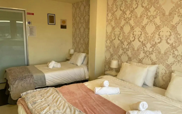 Liber Guest House