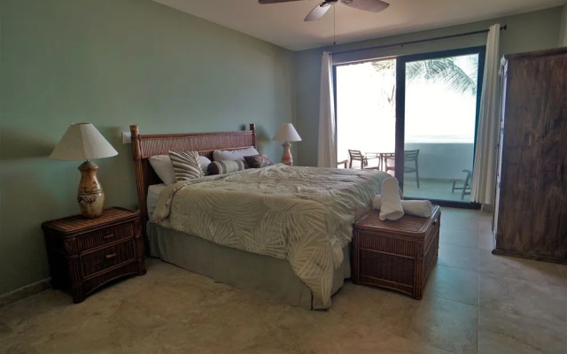 The Cerritos Beach Inn