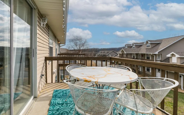 Green Meadow Getaway 2 Bedroom Condo
